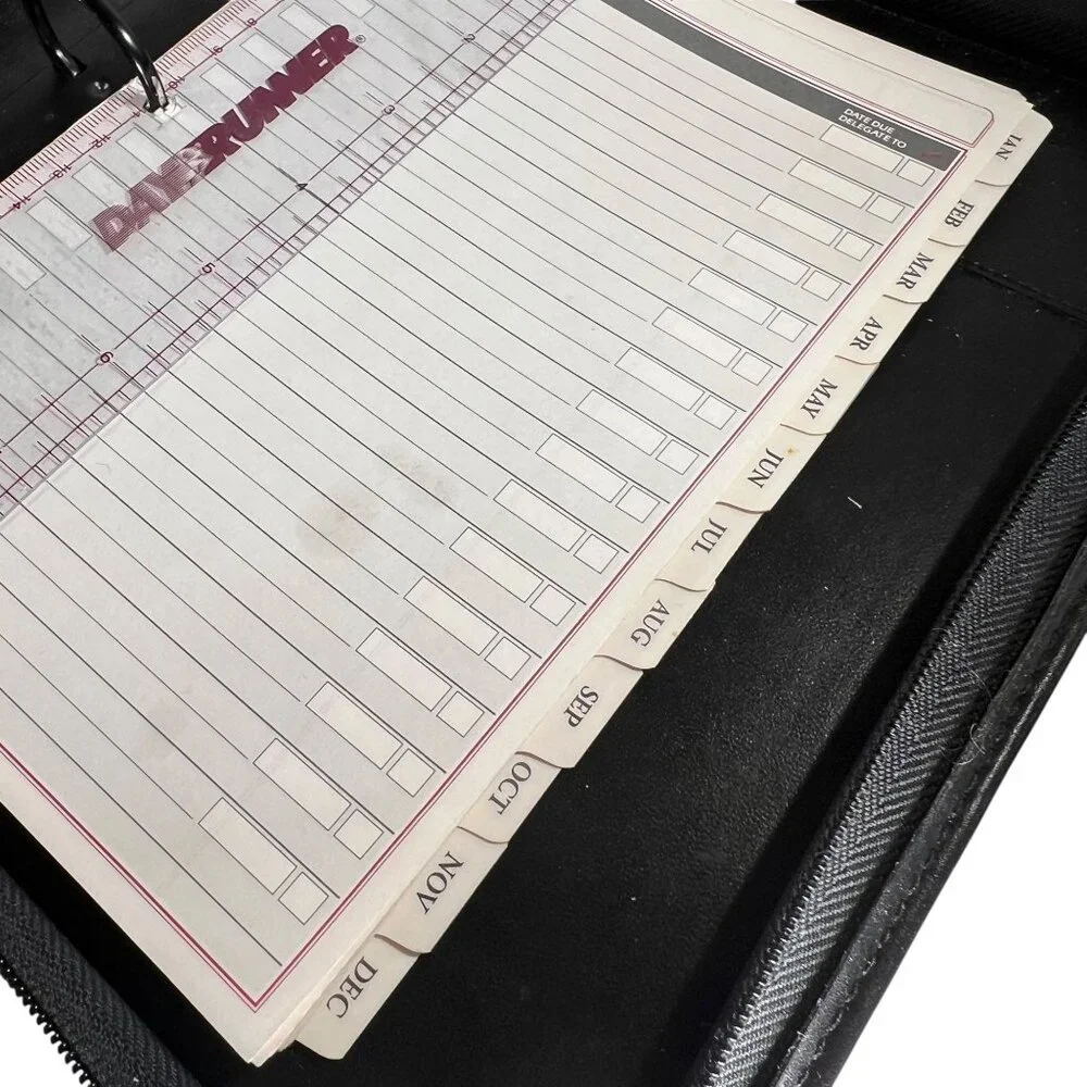 Vtg Day Runner Classic Black Planner Binder Zipper 3 Ring Insert Monthly Tabs